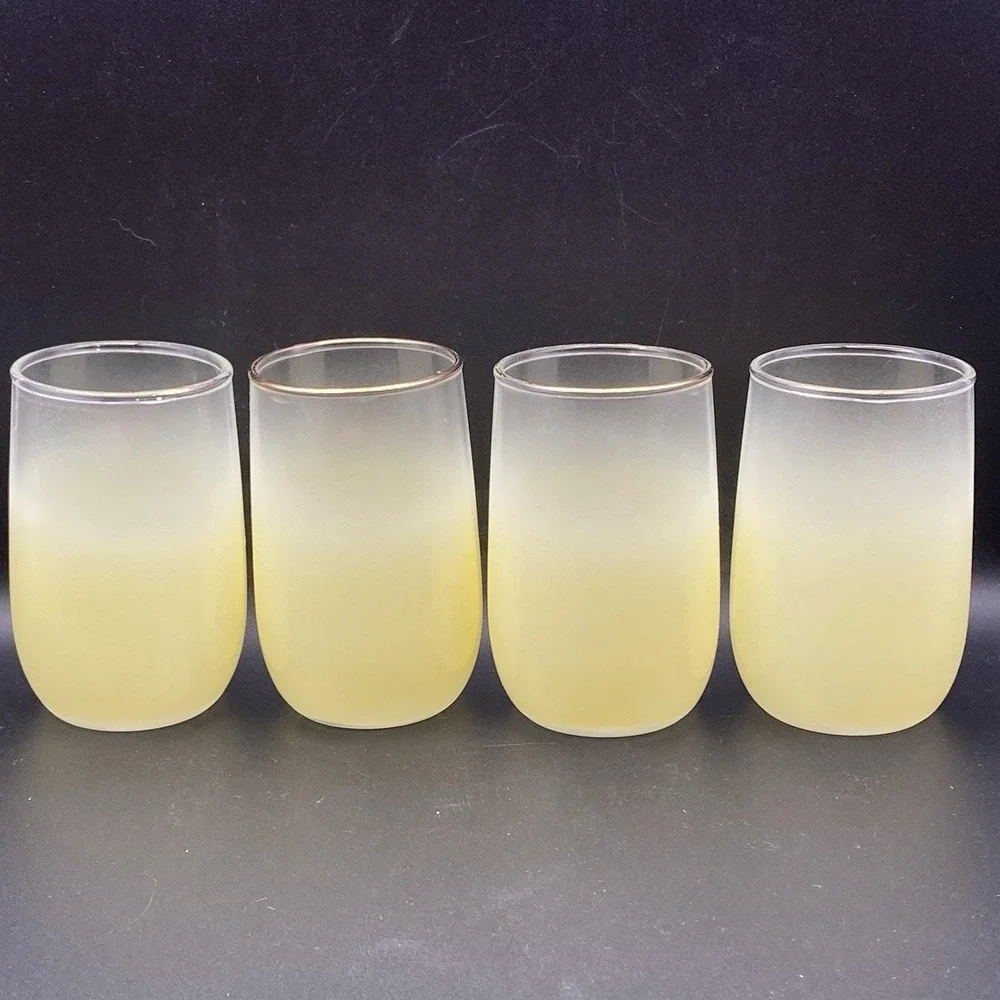 Vintage Anchor Hocking Blendo / 4 Glasses & 9 in. Pitcher Juice Set / Yellow